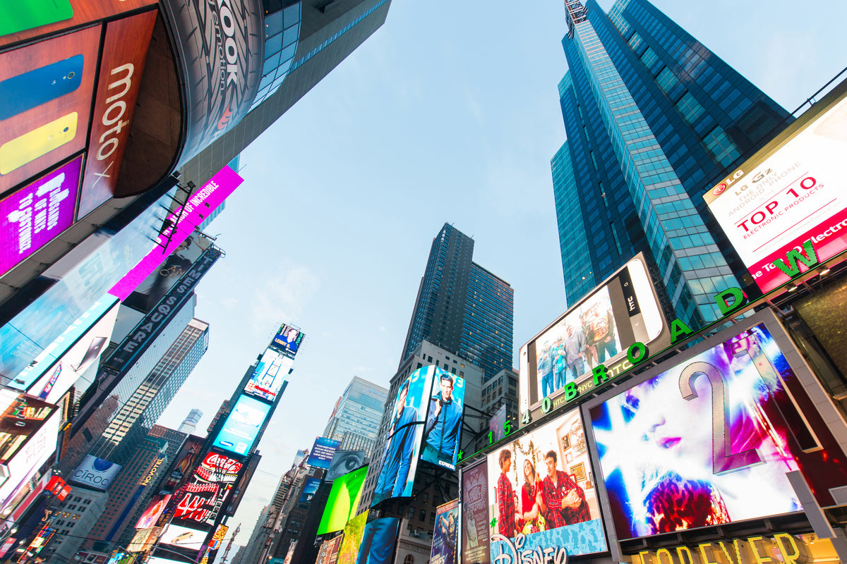 3-piece-canvas-print-shopping-in-nyc-ii