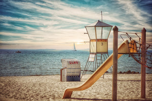 framedcanvas-print-lifeguard