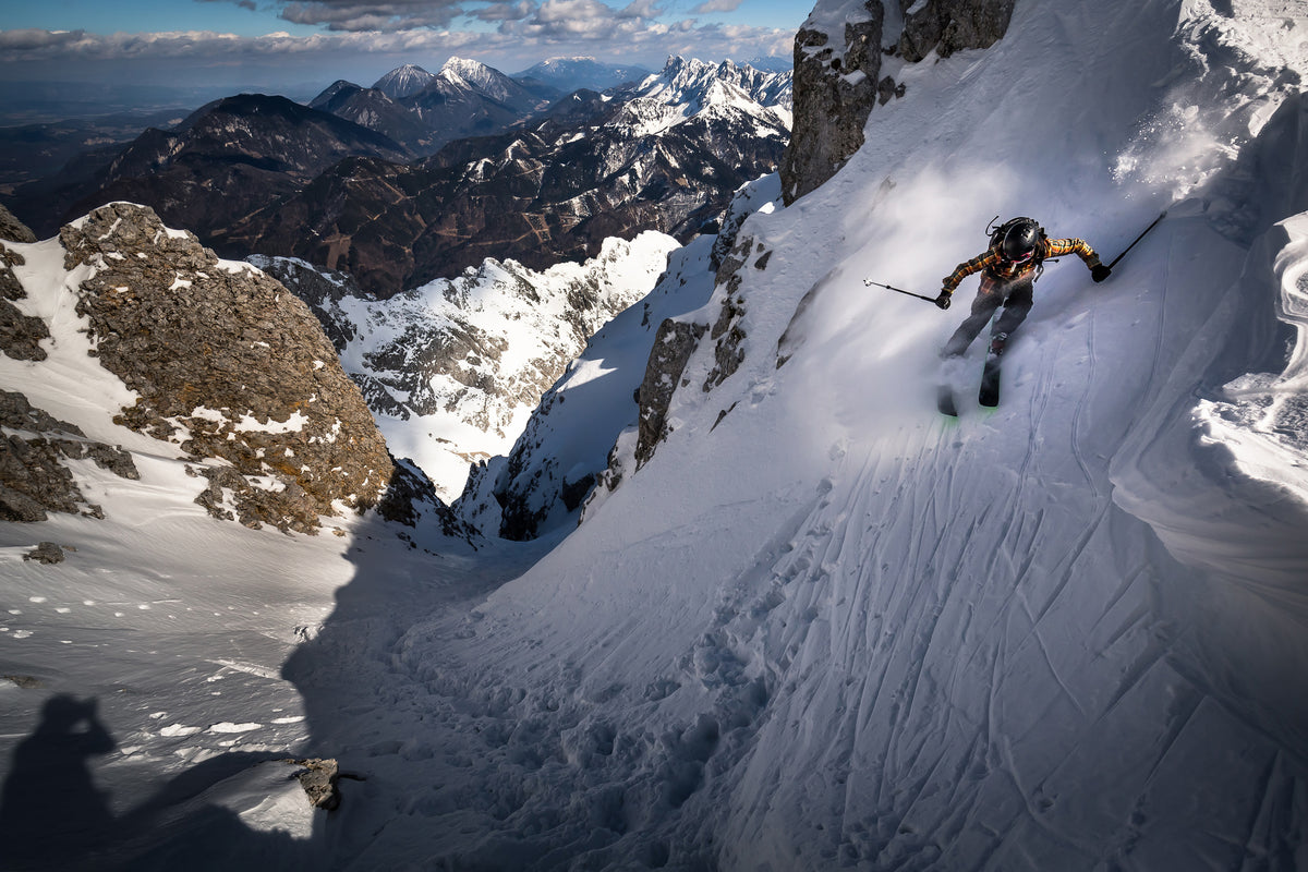 aluminium-print-drop-into-couloir-x