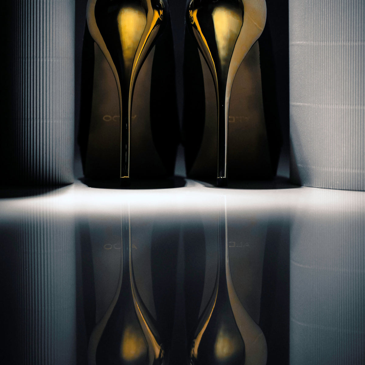canvas-print-gold-x