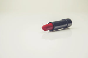 3-piece-acrylic-print-the-lipstick