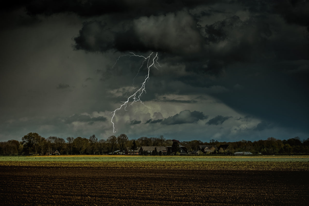 modern-3-piece-acrylic-print-lightning