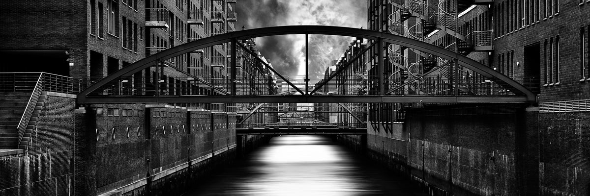 panoramic-canvas-print-the-other-side-of-hamburg-panorama