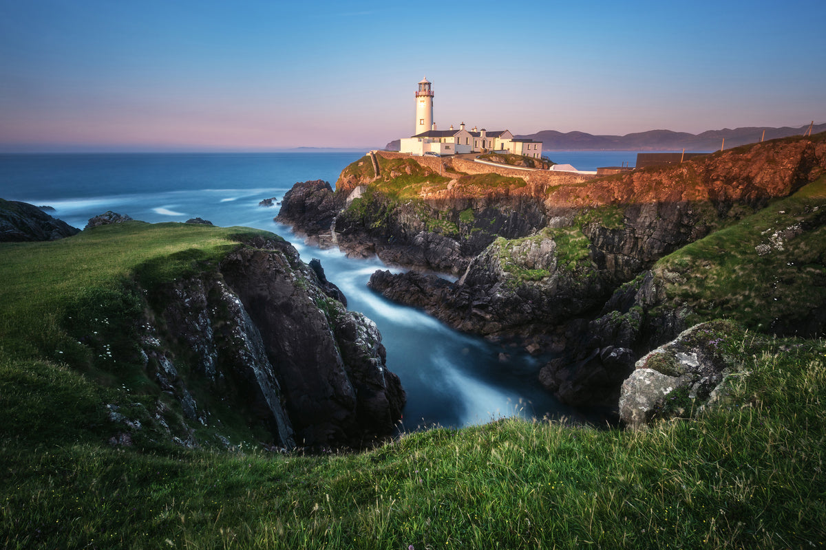 modern-3-piece-acrylic-print-ireland-fanad-head-lighthouse