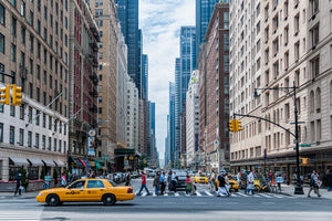 3-piece-canvas-print-in-the-middle-of-manhattan