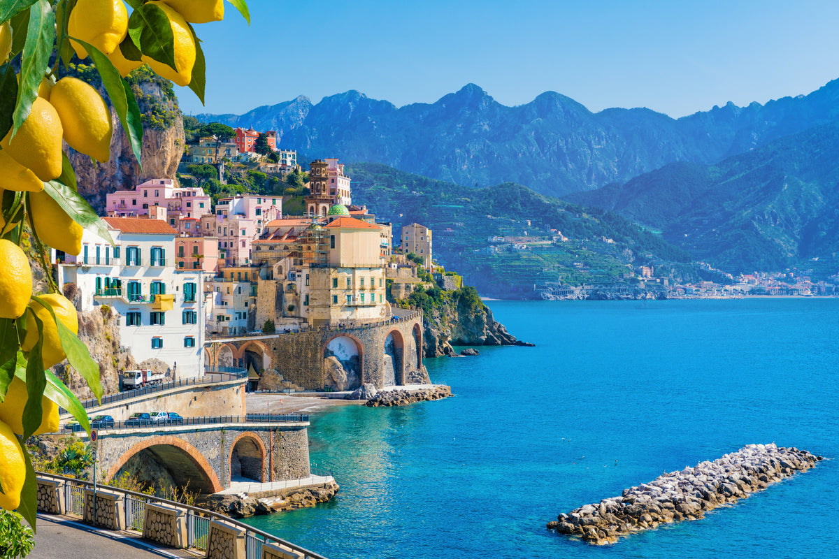 3-piece-canvas-print-colorful-houses-on-the-coastal-horizon