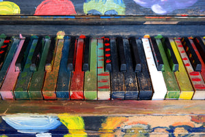 3-piece-canvas-print-colorful-piano