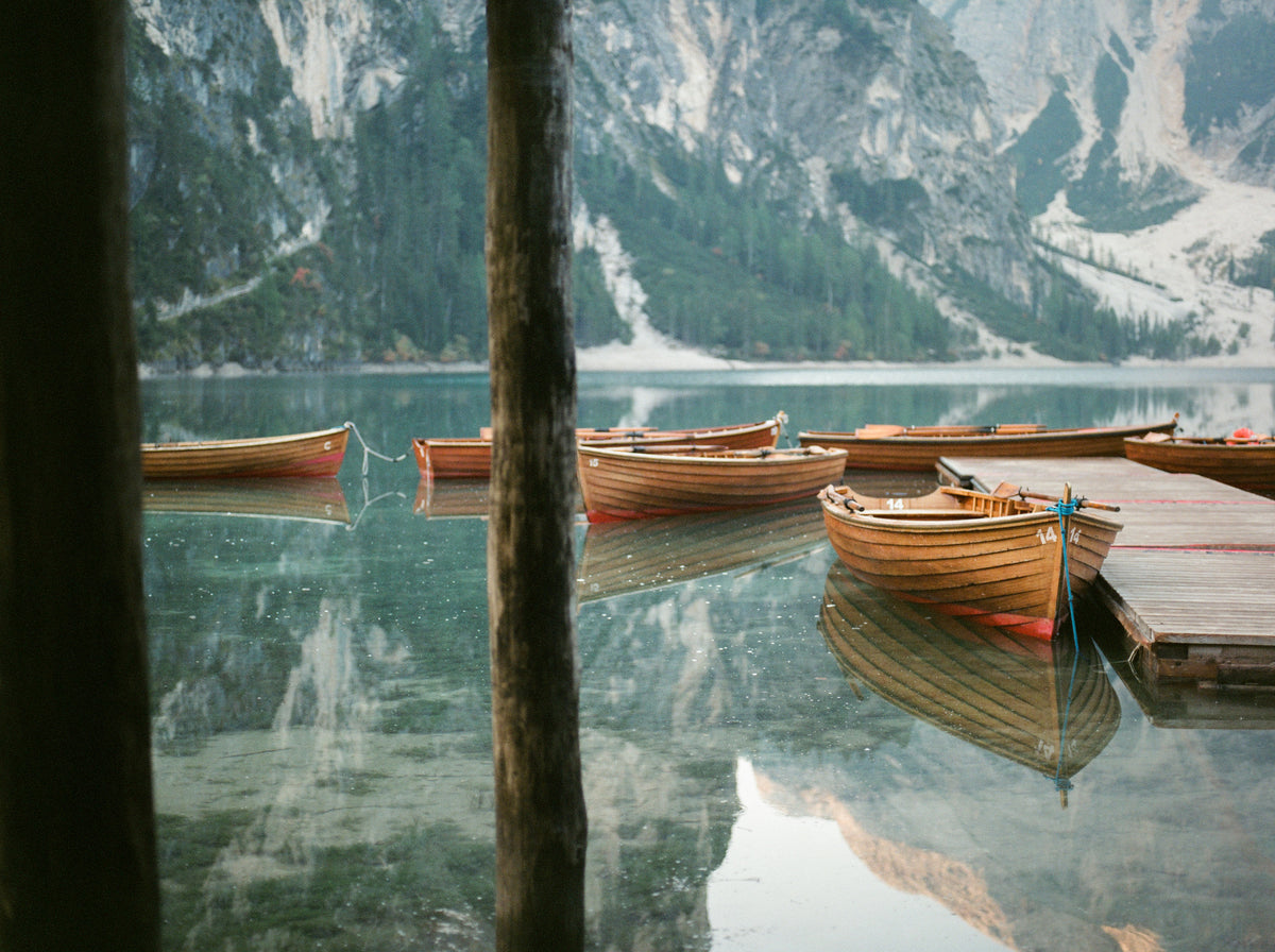 modern-4-piece-aluminium-print-lago-di-braies-1