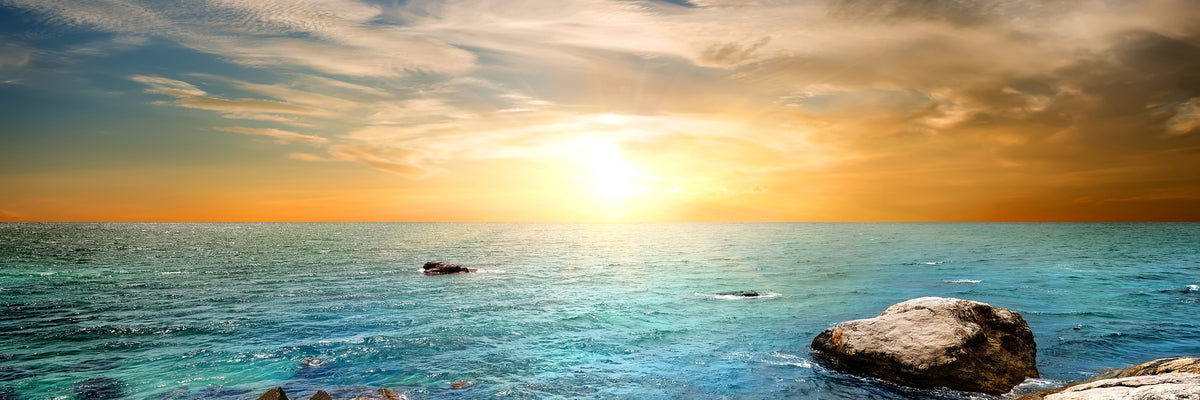 panoramic-canvas-print-seawater-panorama