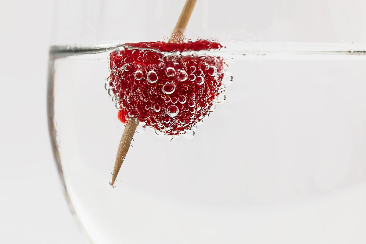 3-piece-acrylic-print-raspberry-cocktail