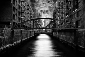 canvas-print-the-other-side-of-hamburg
