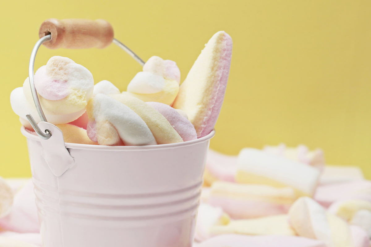 framedposter-print-marshmallow-in-the-bucket