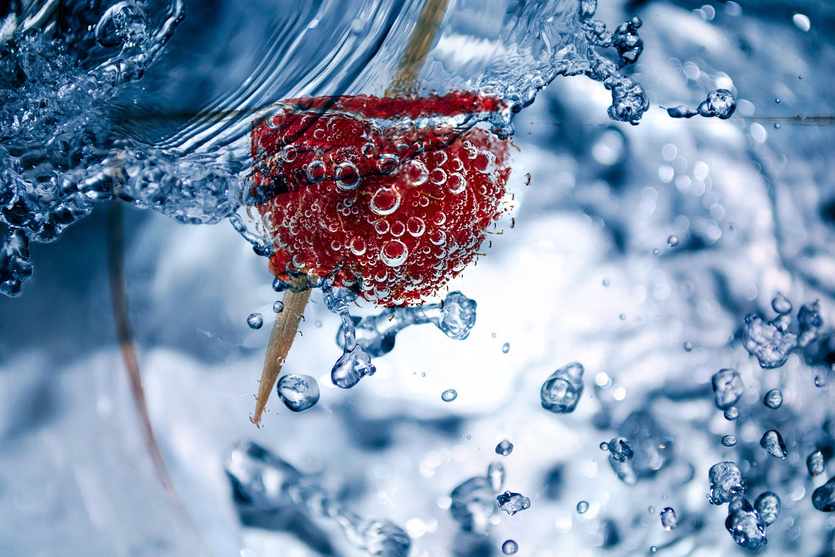 aluminium-print-raspberry-in-the-water