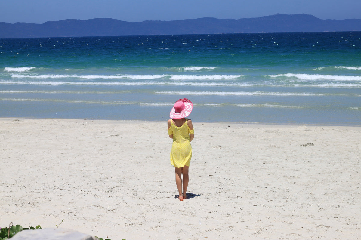 canvas-print-a-walk-on-the-beach