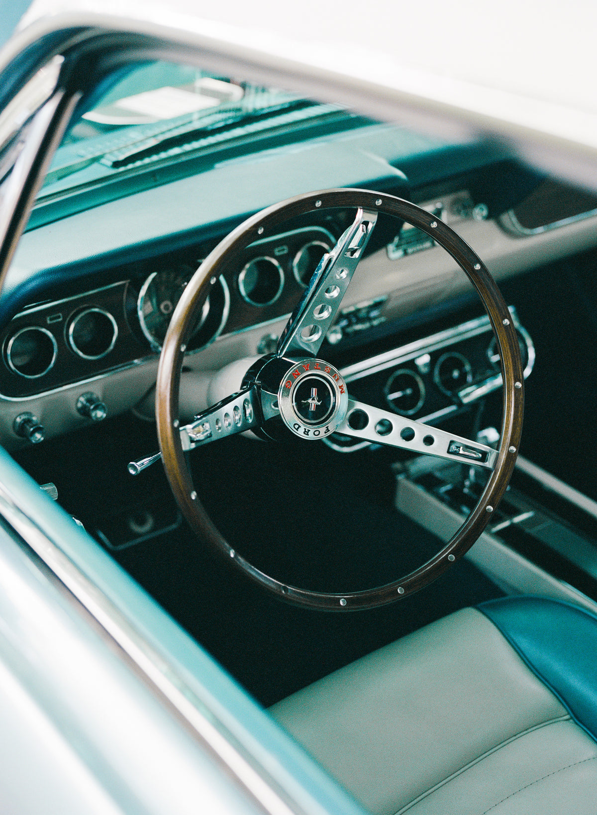 canvas-print-classic-car-vii