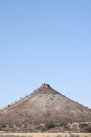 aluminium-print-desert-landscape-with-a-minimalist-composition