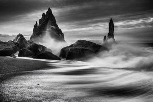 framedcanvas-print-iceland-rocks