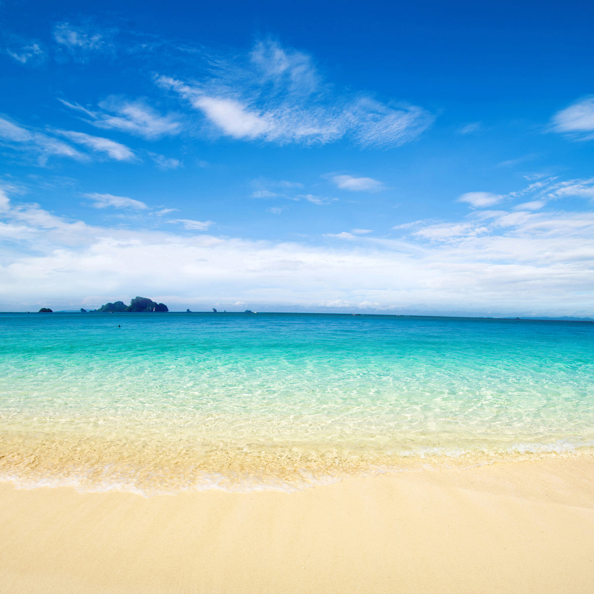 canvas-print-blue-lagoon-sky