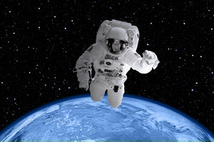 modern-3-piece-acrylic-print-in-the-spacesuit