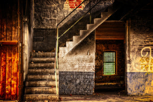 3-piece-canvas-print-abandoned-stairs