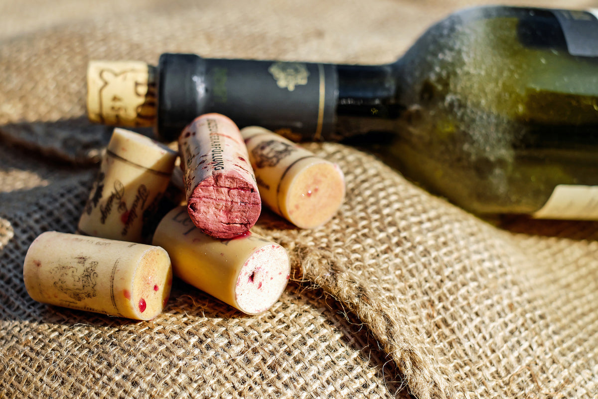 3-piece-canvas-print-the-wine-corks