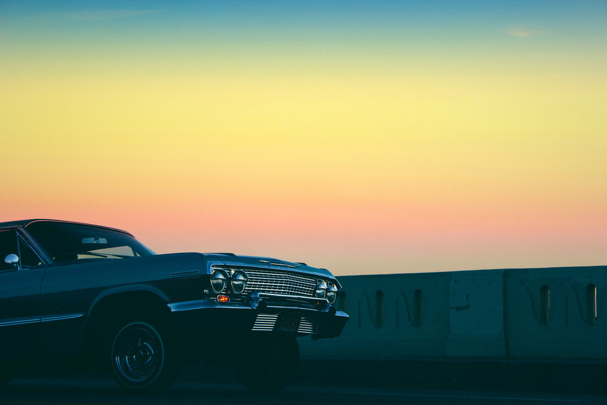 framedcanvas-print-vintage-car-in-the-evening-light